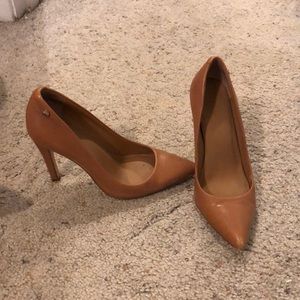 Tan heels